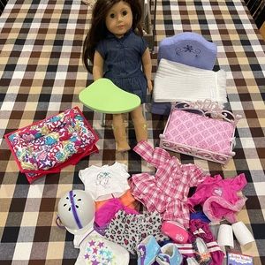 American Girl Doll with lots of accessories!!